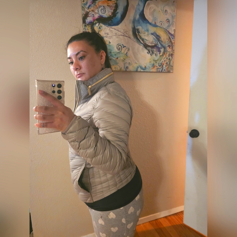 Michael kors tan / biege puffer jacket , small - Picture 9 of 10